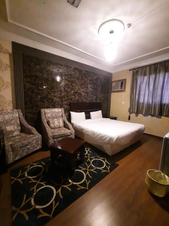 شقق العنوان للوحدات المخدومة Alanwaan Apartments For Serviced Units Dammam Luaran gambar